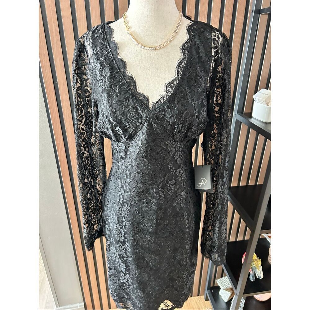Adrianna Papell Evening Black Lace Overlay V-Neck Long-Sleeve Sheath Dress Sz 10